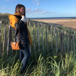 Meet your Posher, Camille